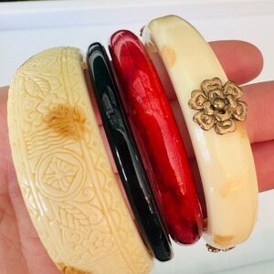 Set of Four Vintage Style Bangles Acrylic Bracelet Bundle